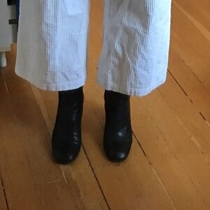 COCLICO Black Leather Ankle Boots with Mid Heel